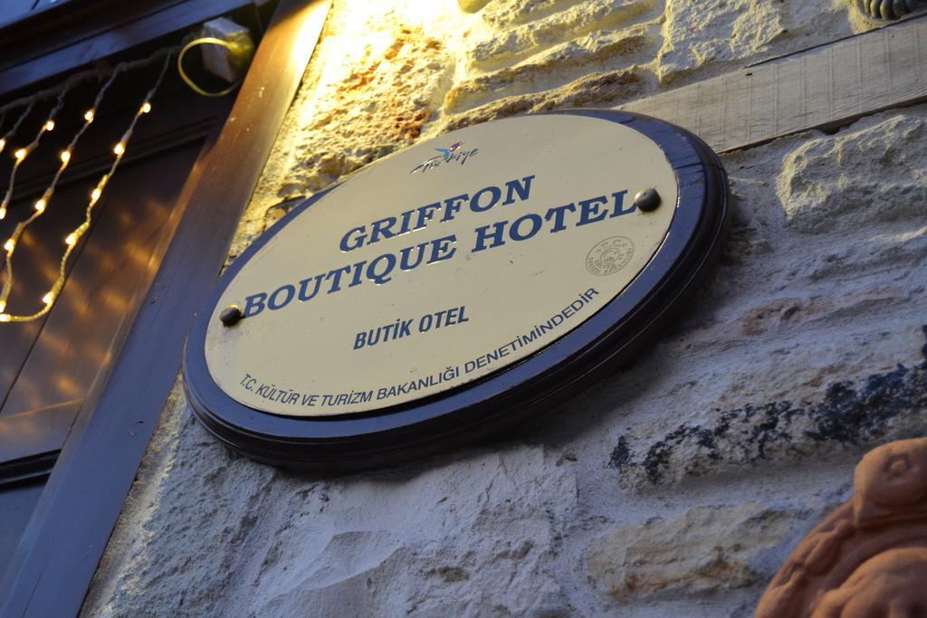 Griffon Hotel Yenifoca Extérieur photo